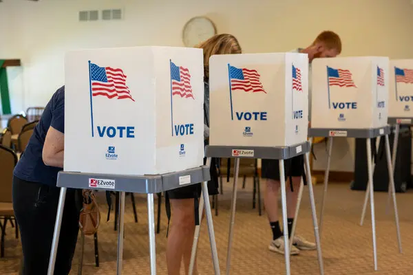 New Claims of Large Scale Voter Data Theft Spark Heated Debate in the US