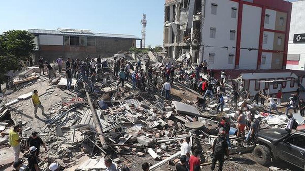Powerful 7.4 Magnitude Earthquake Strikes Colombia, Triggering National Emergency and Rescue Operations